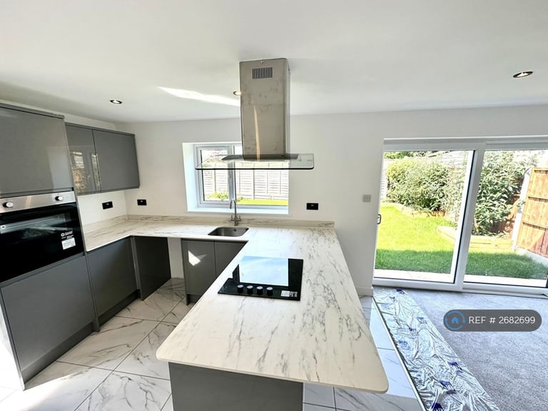 3 bedroom house in Yew Tree Road, St. Marys Bay, Romney Marsh, TN29 (3 bed) (#2682699)