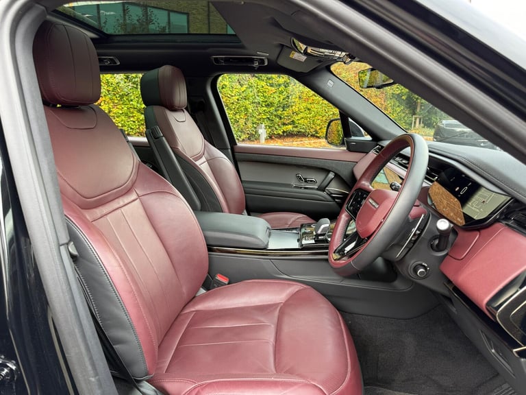 2023 Land Rover Range Rover Sport 3.0 D300 MHEV Dynamic SE SUV 5dr Diesel Auto 4WD Euro 6 (s/s) (...