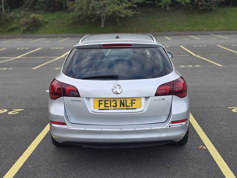 2013 Vauxhall Astra 1.7 CDTi ecoFLEX SE Sports Tourer Euro 5 (s/s) 5dr ESTATE Diesel Manual