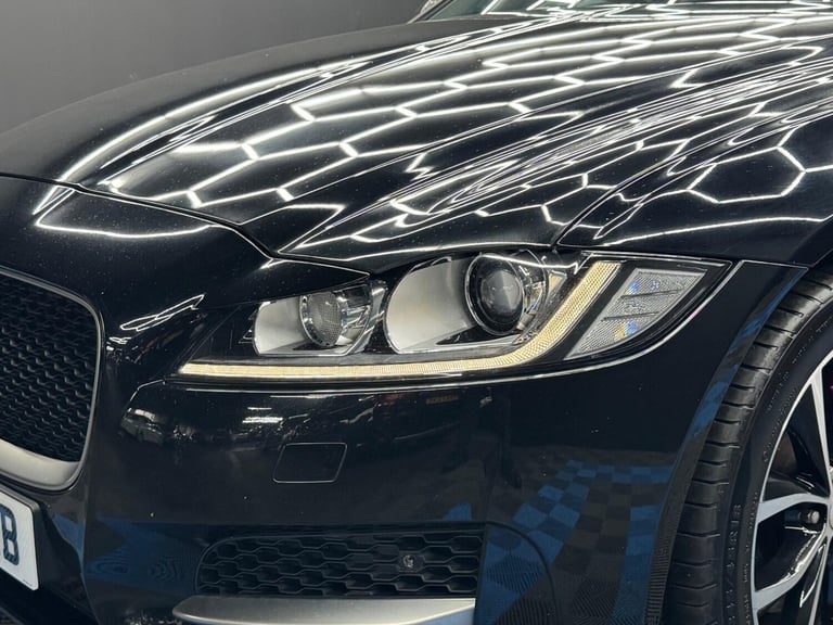 2018 Jaguar XF 2.0d R-Sport Auto Euro 6 (s/s) 4dr SALOON Diesel Automatic