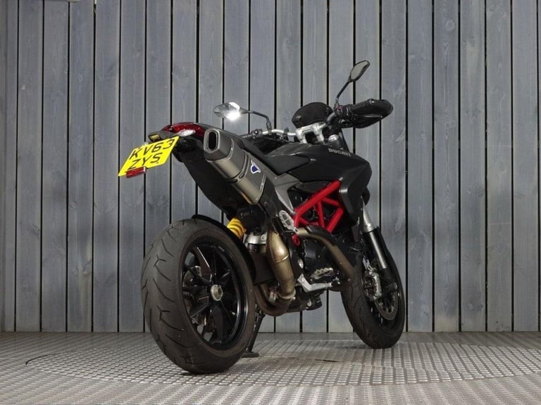 2013 63 DUCATI HYPERMOTARD 821