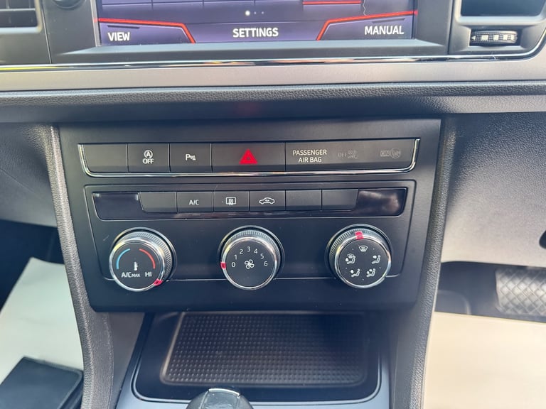 2019 SEAT Leon 1.6 TDI SE Dynamic [EZ] 5dr DSG HATCHBACK Diesel Automatic