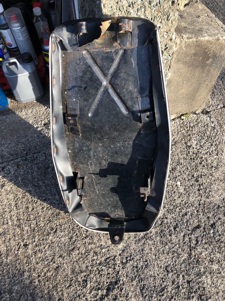 Norton dominator motorcycle seat 