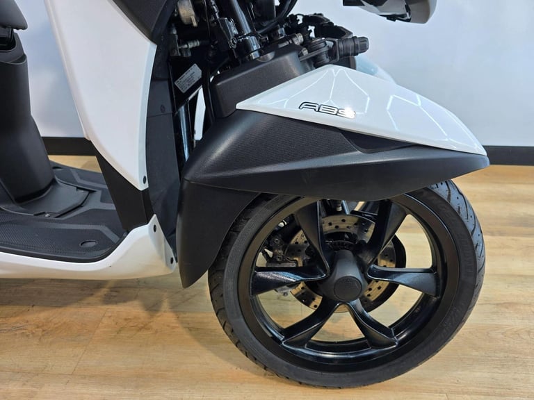 2018 Yamaha Tricity 125 125 Three Wheeler Petrol CVT V-Belt Euro 4 (12 ps)