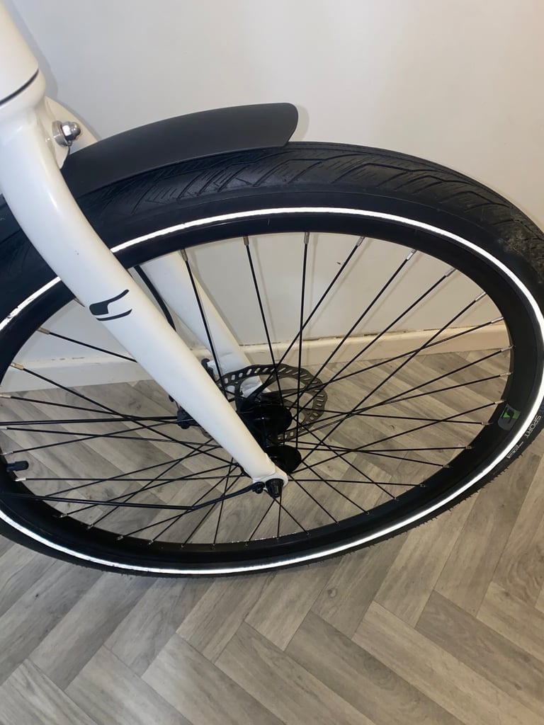 Basically like brand new mint condition Carrera Actuate 2 Lowstep Electric Hybrid Bike