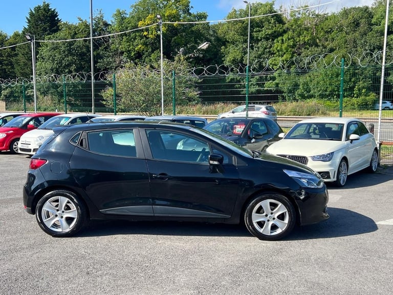 2014 Renault Clio 1.2 16V Expression+ 5dr HATCHBACK Petrol Manual