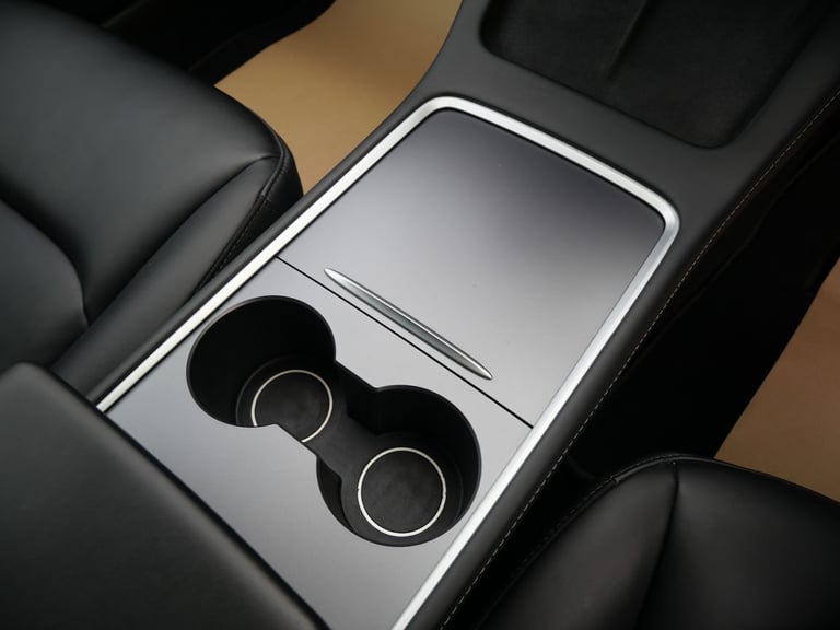 2022 Tesla Model 3 Standard Range Plus Electric Auto RWD (241 bhp) 4dr Electric