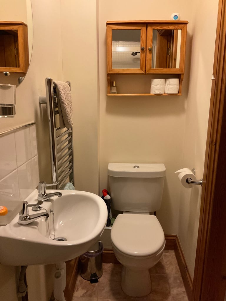 Large furnished double room 