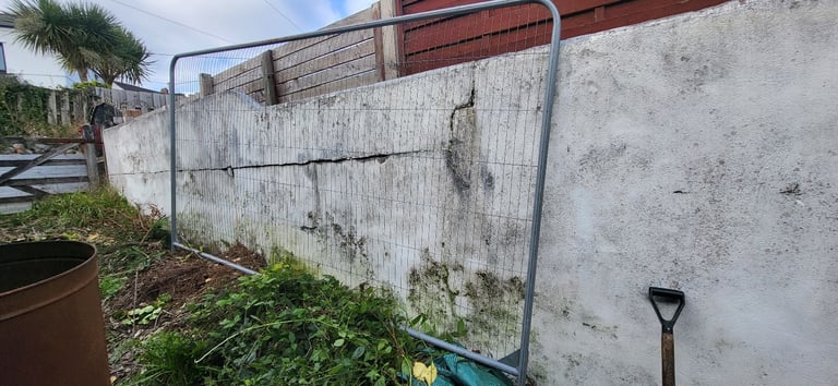 image for HERAS Fence panel free