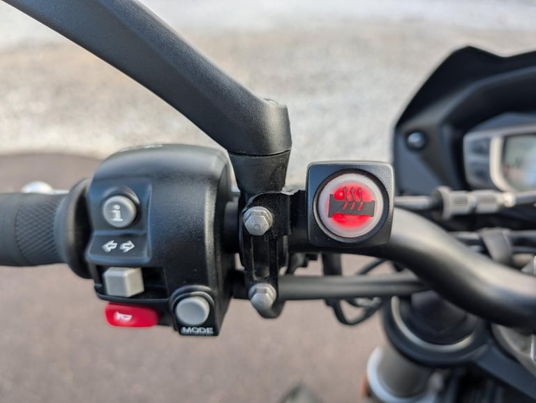 2019 TRIUMPH STREET TRIPLE S