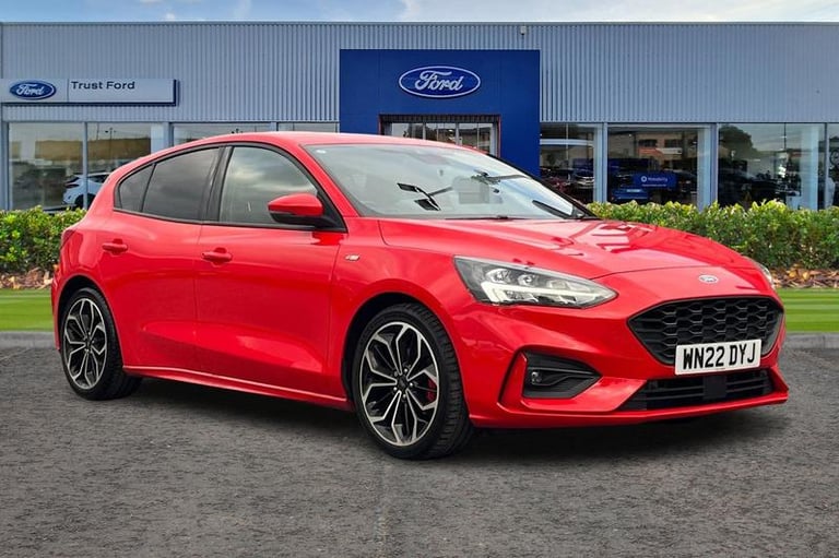 2022 Ford Focus ST-LINE X EDITION | Heated Seats/Wheel | Sync 3 Touchscreen Navigation | Cr Hatch...