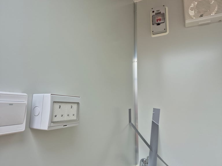 Portable site toilet