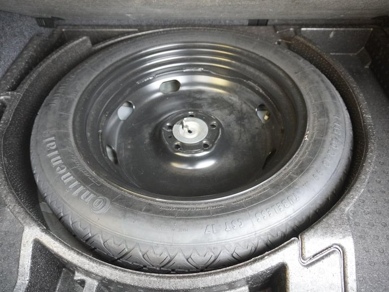 2014 Volkswagen Tiguan 2.0 TDI BlueMotion Tech Match DSG 4WD Euro 5 (s/s) 5dr SUV Diesel Automatic