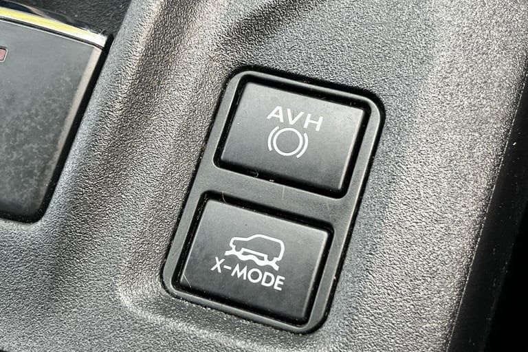  Subaru Xv 2.0 I E Boxer Se Premium Suv 5dr Petrol Hybrid Lineartronic 4wd Euro