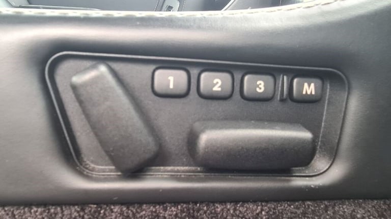 Aston Martin DB9 V12 2dr Touchtronic Auto [470] Petrol