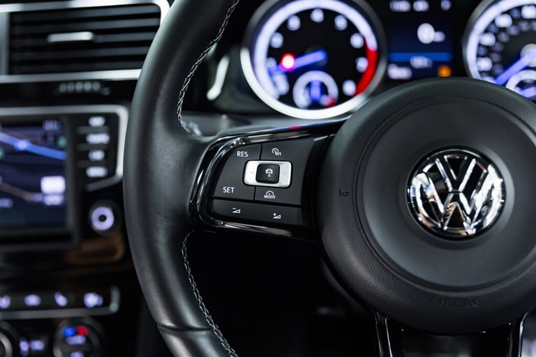 2017 Volkswagen Golf 2.0 TSI R 5dr DSG ESTATE PETROL Semi Automatic