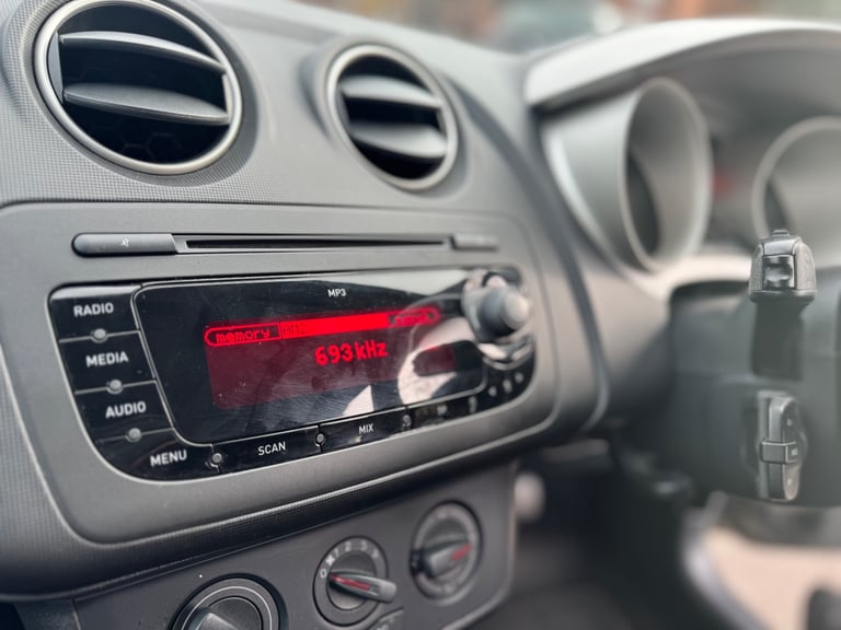 Seat, IBIZA, Hatchback, 2011, Manual, 1598 (cc), 3 doors