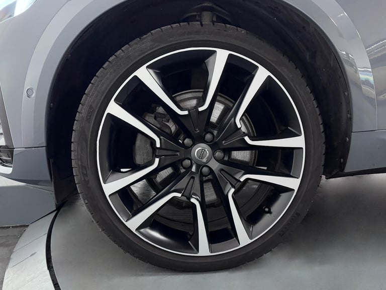 2021 Volvo XC60 R-Design Pro T8 AWD (390 hp) Auto ESTATE Petrol/Electric Hybrid Automatic