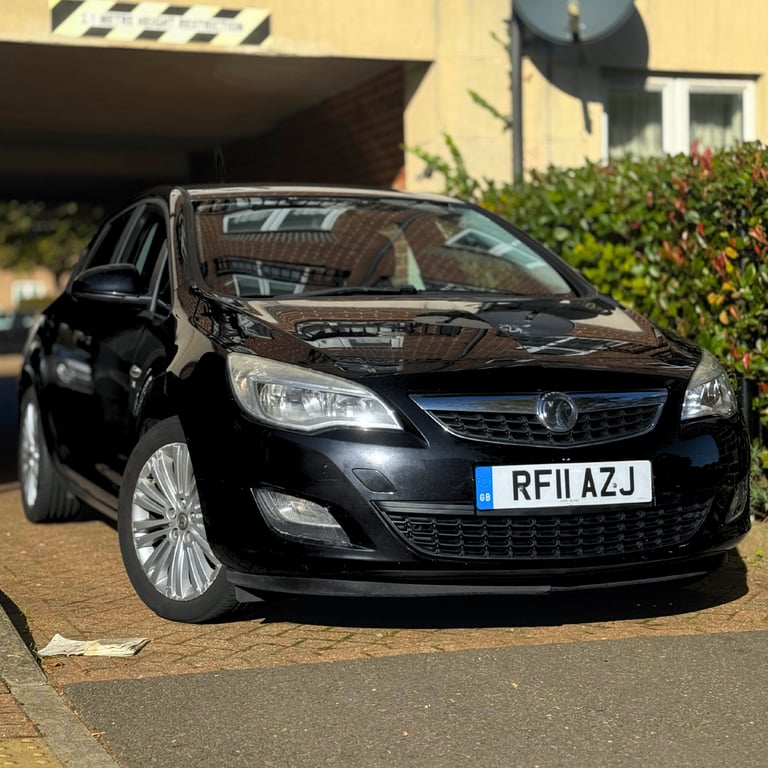 Vauxhall, ASTRA, Hatchback, 2011, Manual, 1598 (cc), 5 doors