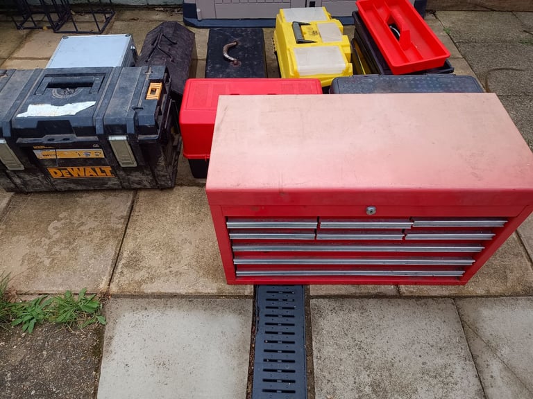 Tool boxes and chest draws Metal, Stanley, DeWalt etc