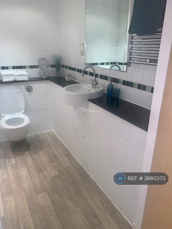 2 bedroom flat in Argyle Street, Glasgow, G2 (2 bed) (#2680373)