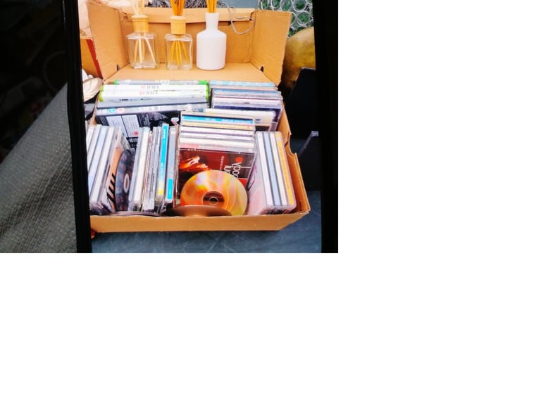 image for LOTS OF DIFFERENT CARBOOT ITEMS CAR LOAD 