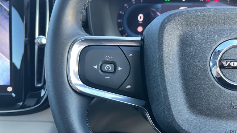 2024 Volvo XC40 Ultra B3 Mild hybrid ESTATE Petrol/Electric Hybrid Automatic