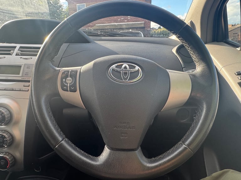Toyota, YARIS, Hatchback, 2009, Manual, 1296 (cc), 3 doors