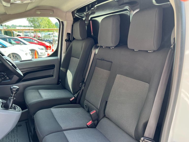 2022 Peugeot Expert 1.5 BlueHDi 1000 Professional Premium Long Panel Van LWB Euro 6 (s/s) 6dr PAN...