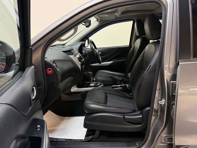 2020 Nissan Navara 2.3 dCi N-Guard Auto 4WD Euro 6 4dr Pickup Diesel Automatic