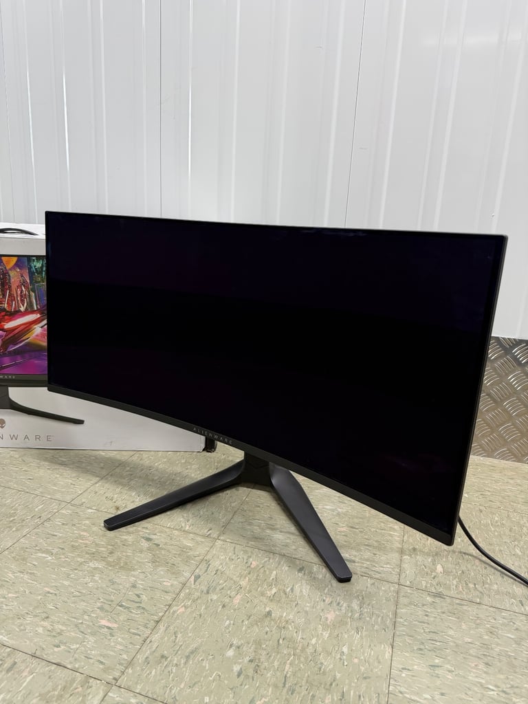 34 inch Alienware QD OLED WQHD 3440x1440 21:9 1800R Curved Gaming Monitor 165Hz  0.1ms AW3423DWF