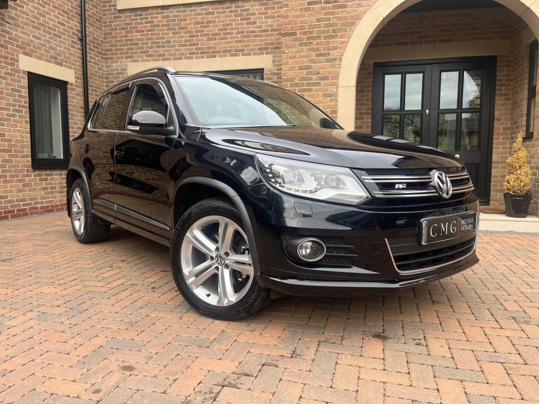 image for 2015 Volkswagen Tiguan 2.0 TDi BlueMotion Tech R-Line 5dr DSG ESTATE DIESEL Automatic