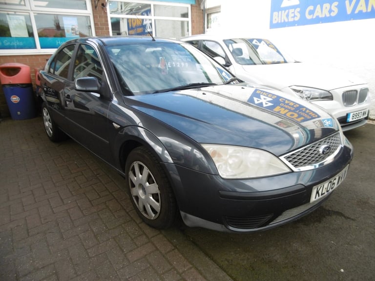 2006 Ford Mondeo 1.8 LX 5dr HATCHBACK Petrol Manual - Image 2
