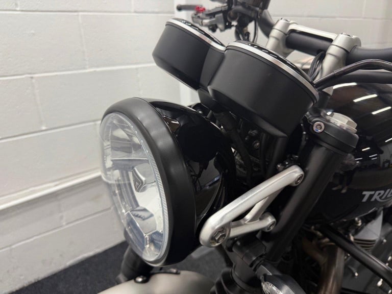 Triumph Speed Twin ABS ** Lovely Condition - Full Service History - OCT 26 MO **