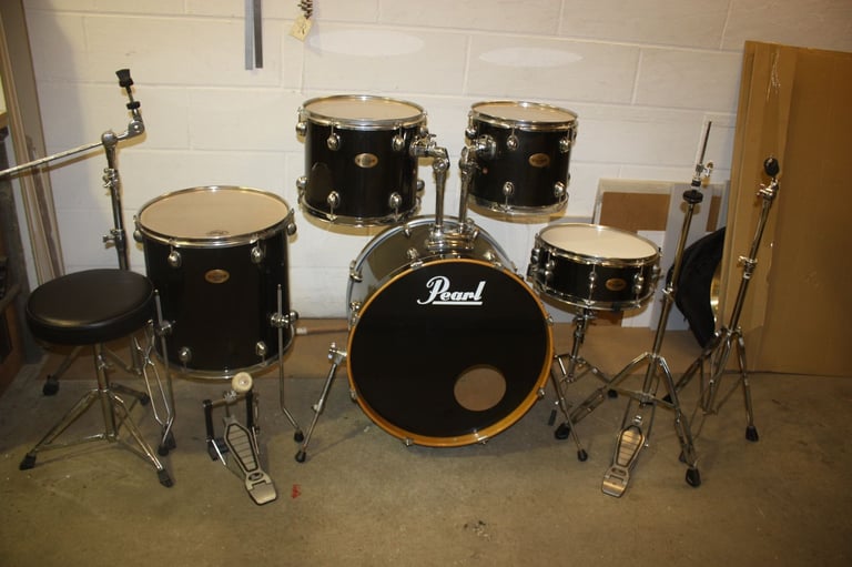 image for Pearl Target Series Black 5 Piece Refurbished Rock Drum Kit ~ 22in Bass + All Hardware ~ £350 ono