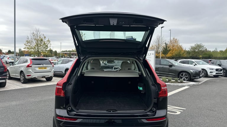 2021 Volvo XC60 2.0 B5P Inscription 5dr AWD Geartronic ESTATE PETROL Automatic