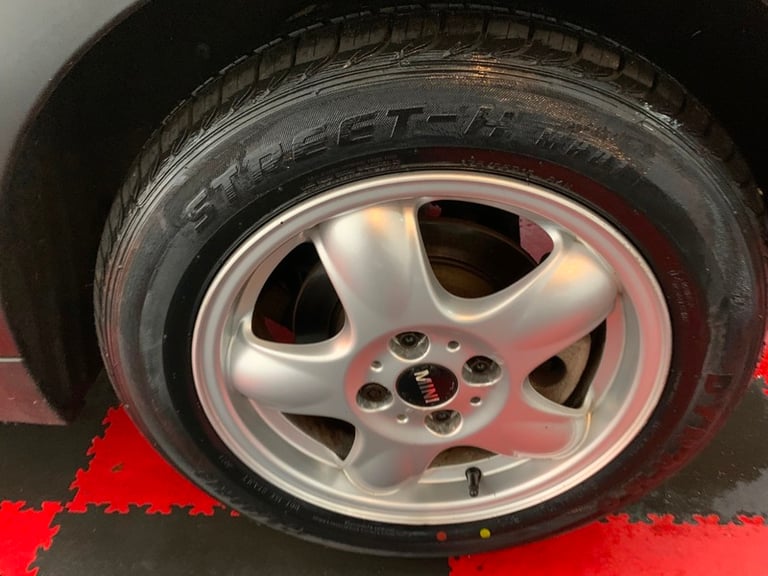 MINI Convertible 1.6 One Convertible 2dr Petrol Manual Euro 5 (98 ps)