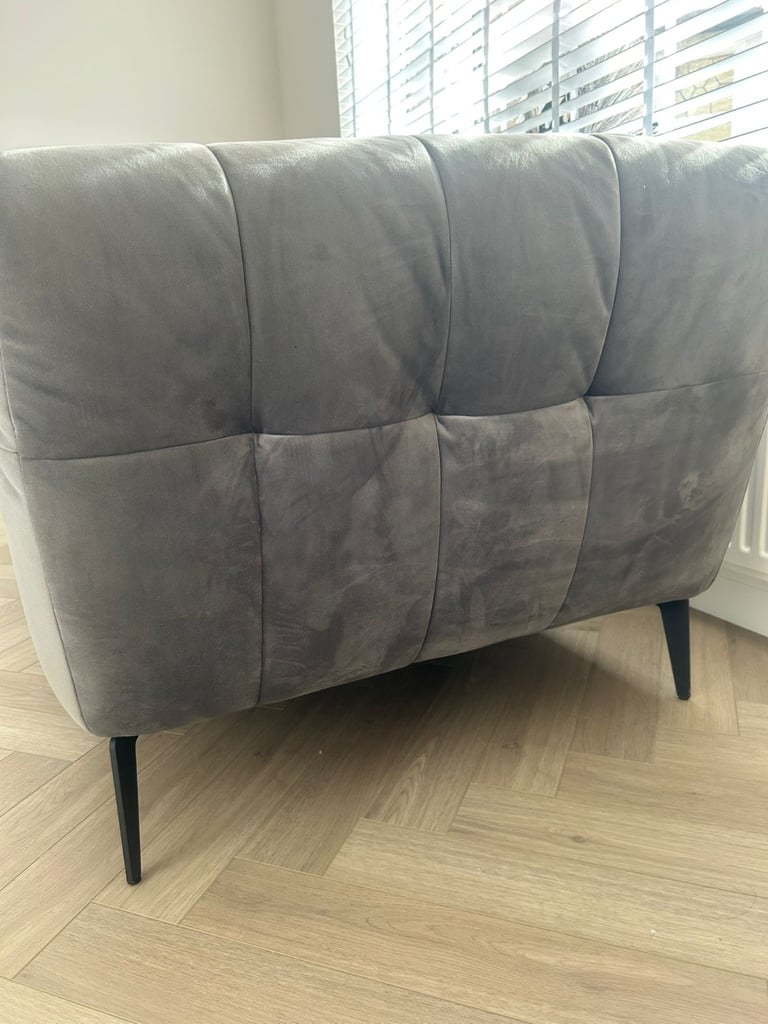 R&J Leather 4 Seater and 3 Seater sofa for sale