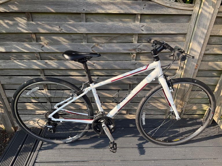 Specialized Vita Hybrid Woman’s / girls bike