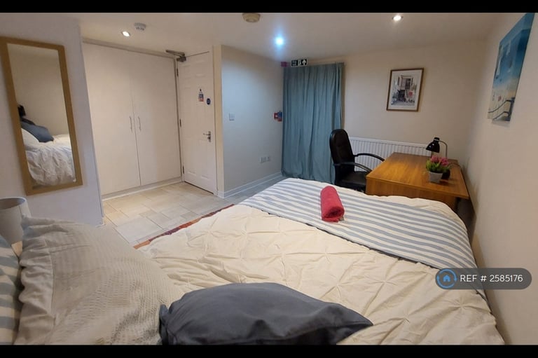 1 bedroom in Queen Street, Dumfries, DG1 (#2585176)