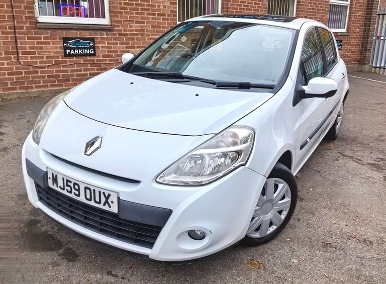 2009 Renault Clio 1.1 Clio Expression 16v 5dr Hatchback Petrol Manual