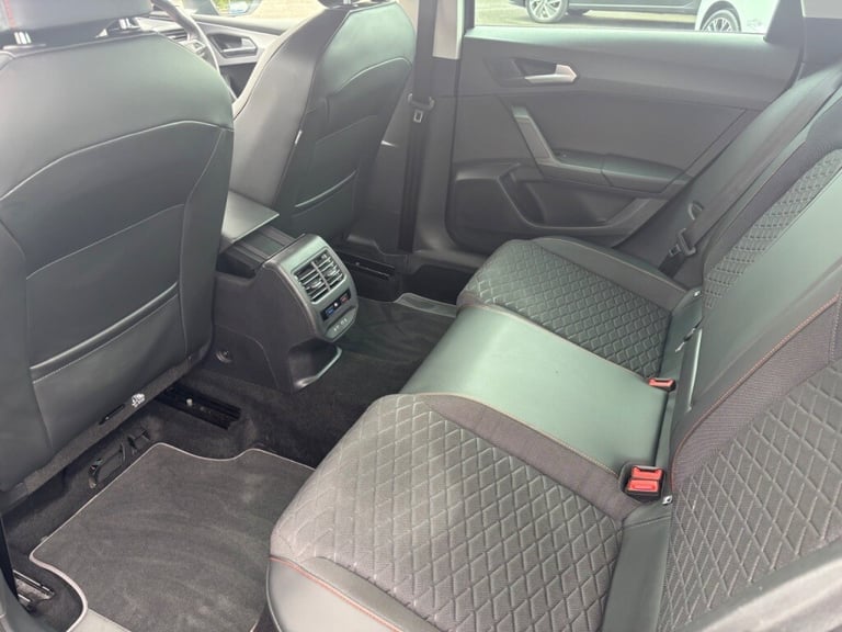  SEAT Leon 1.5 eTSI 150 FR 5dr DSG Petrol