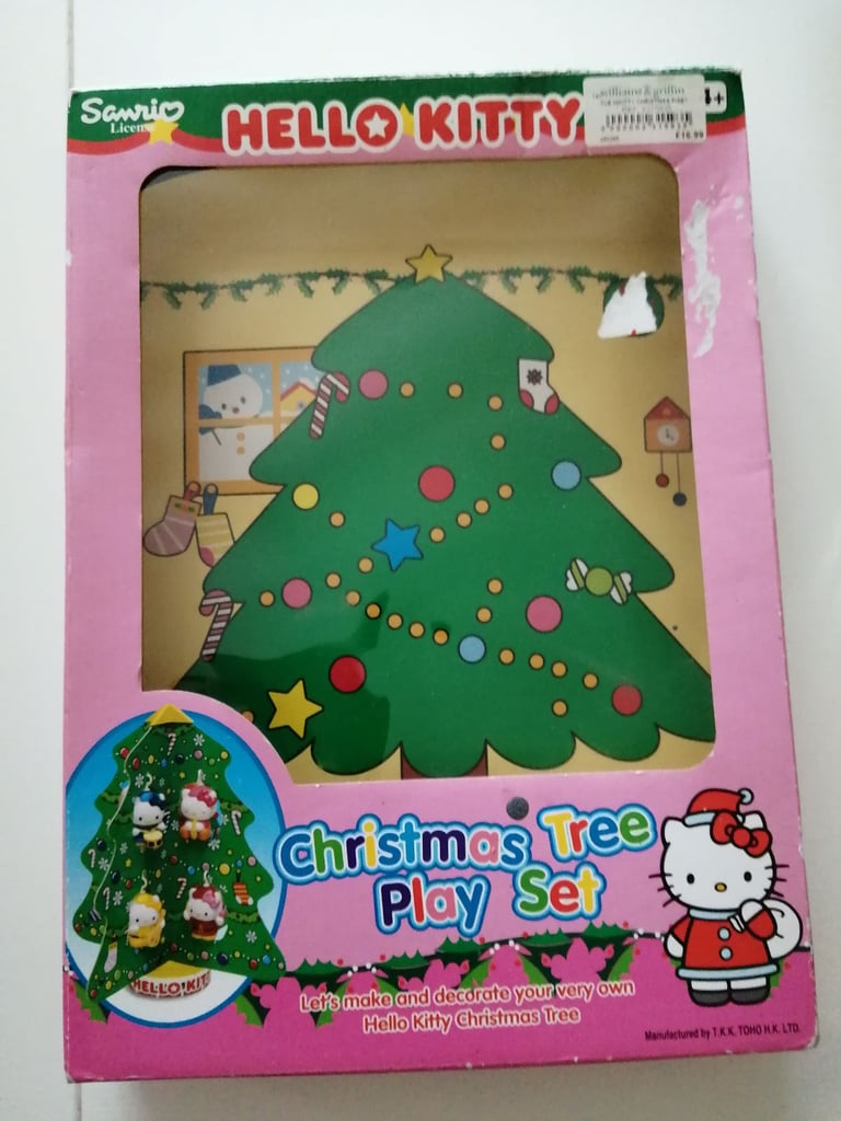 Hello Kitty Christmas Tree Play Set decorations.