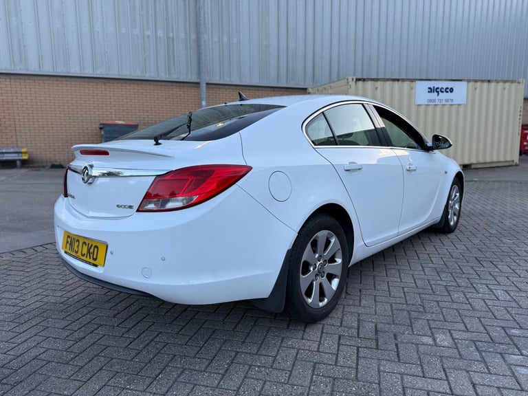 Vauxhall, INSIGNIA, Hatchback, 2013, Manual, 1956 (cc), 5 doors