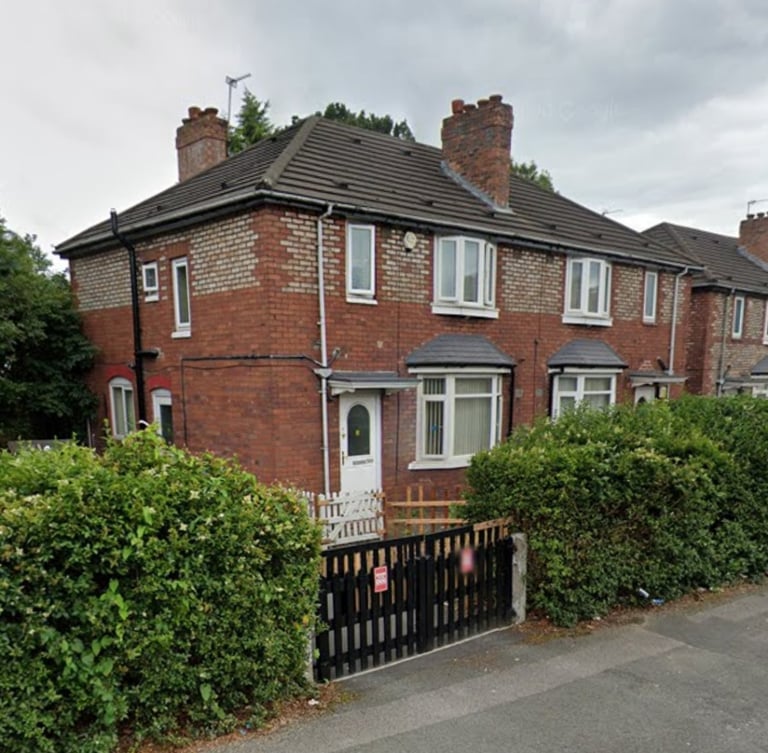Swap 3 bed semi in Burnage for 4 bed