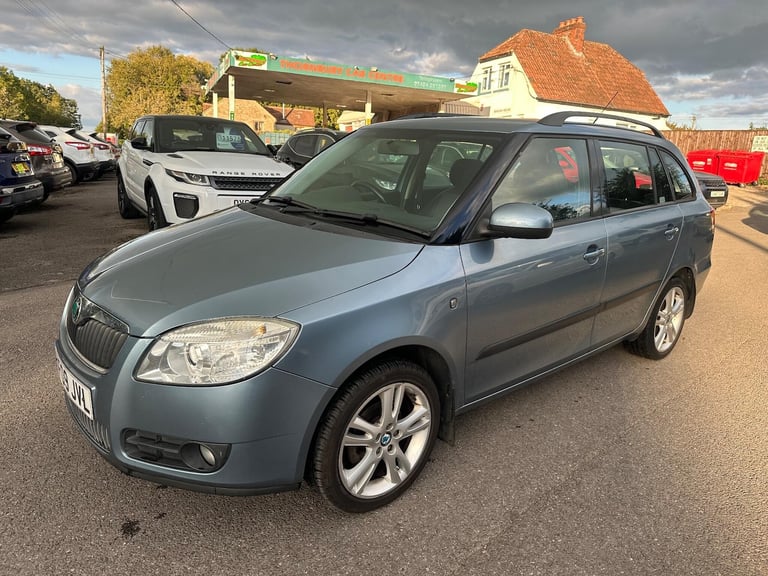 Skoda Fabia 1.6 16V 3 5dr Petrol Manual - Image 3