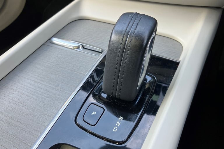 2021 Volvo V60 2.0 B5P Cross Country 5dr AWD Auto Estate Hybrid Automatic