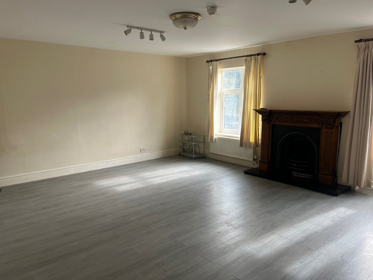 Rooms to rent 