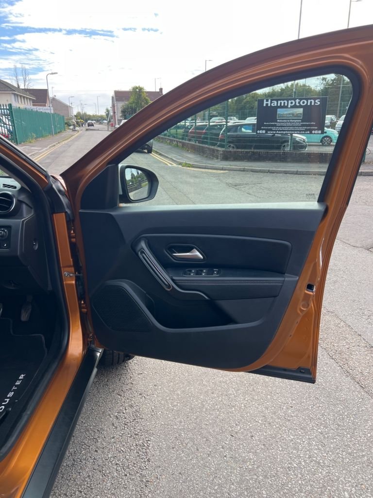 2018 Dacia Duster 1.6 SCe Prestige 5dr HATCHBACK PETROL Manual