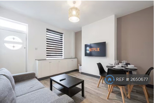 image for 2 bedroom house in Denton, Denton, Manchester, M34 (2 bed) (#2650677)